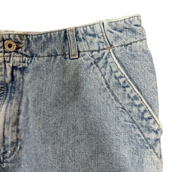 Vintage 90's Guess Jean Shorts Womens 32 Mid Rise Medium Wash Style 11984 USA
