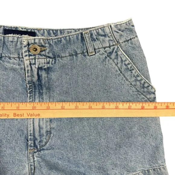 Vintage 90's Guess Jean Shorts Womens 32 Mid Rise Medium Wash Style 11984 USA