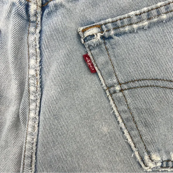 VINTAGE 90s Levi’s 501 cut off denim SHORTS