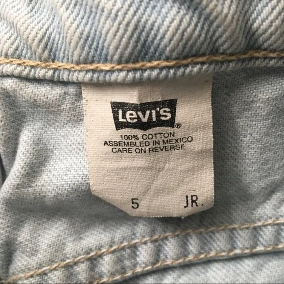 Vintage 90s Levis High Rise Cheeky Mom Shorts