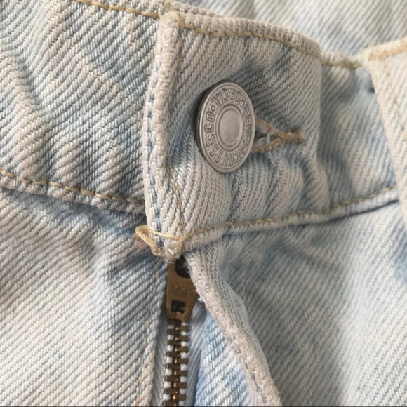 Vintage 90s Levis High Rise Cheeky Mom Shorts