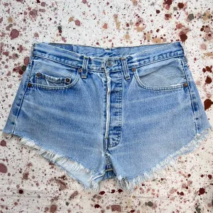 Vintage Levi's 501 Redline Cutoff Shorts (JYJ0524-253)