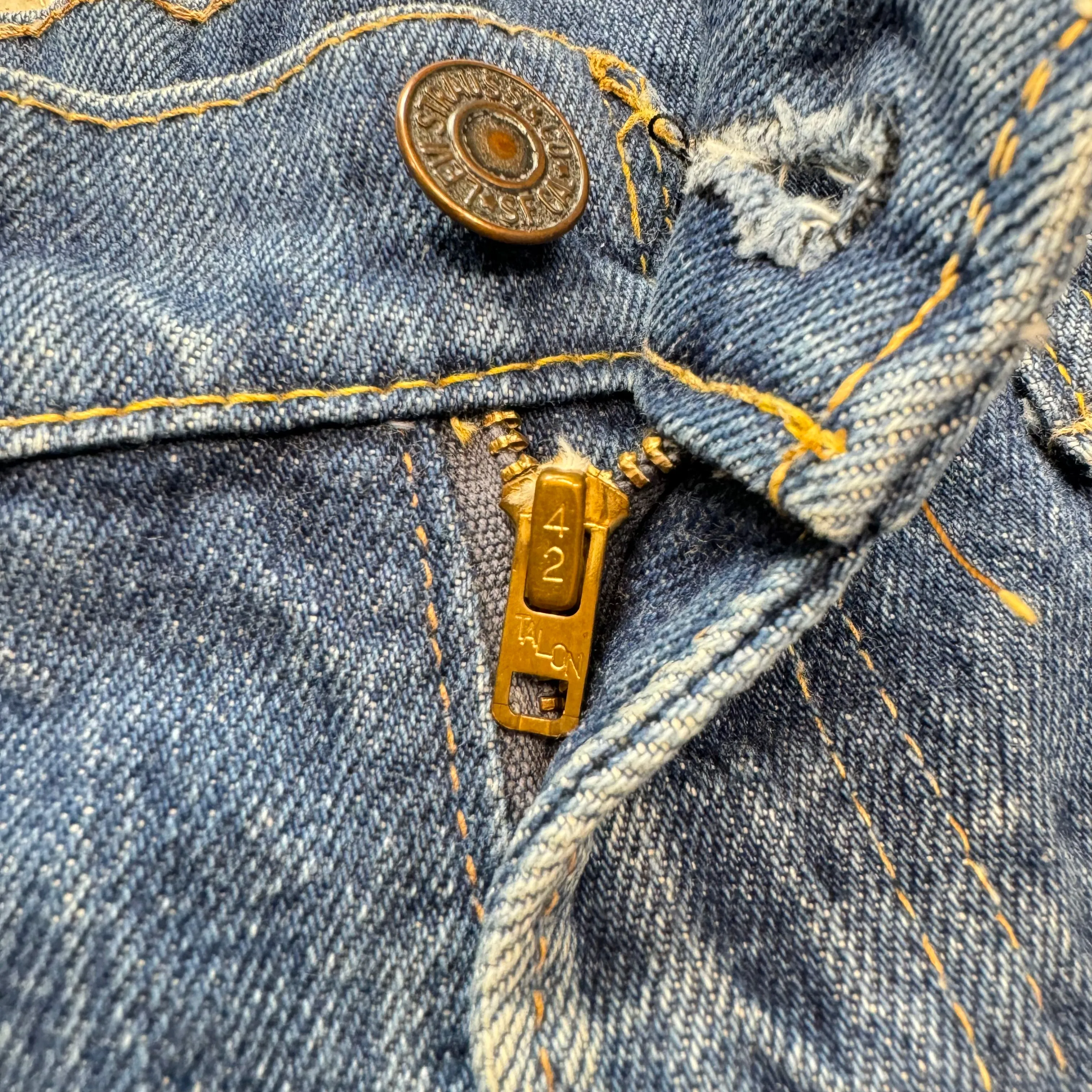 Vintage USA 1970's Levi's 505 Single Stitch Cut Off Shorts (JYJ0524-199)