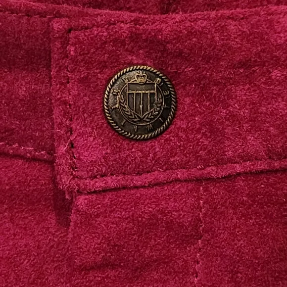 VTG The Limited Burgundy Suede Shorts  Size 8